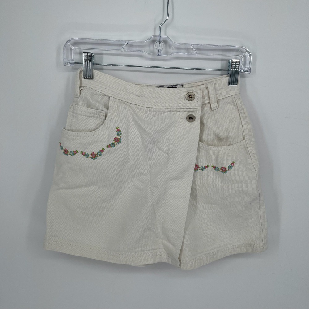 Rafaella Vintage Women's White Floral Embroidered Denim Skort Size 4‎